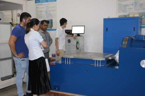 Refrigerar de ar Shaker Vibration Testing Machine Price eletrodinâmico de alta frequência