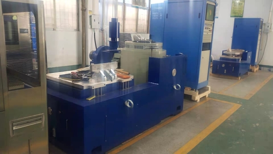 Tabela do teste de vibração da simulação do transporte do laboratório com função do espectro da resposta de choque