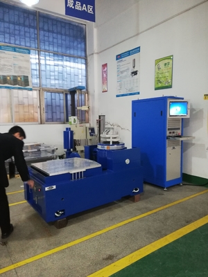 Tabela do teste de vibração da simulação do transporte do laboratório com função do espectro da resposta de choque
