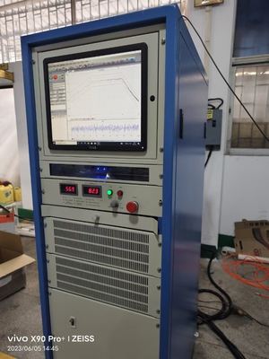 Equipamento de Teste de Vibração Eletromagnética com Controle por Computador para Baterias de Automóveis