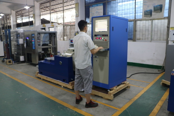 RUÍDO motor vertical e horizontal de 30KN de mil. STD de Shaker Test Equipment For Auto