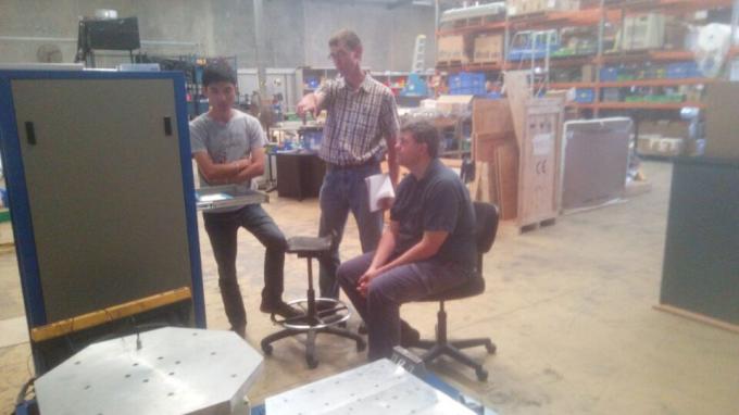 Caminhada na câmara ambiental do teste da umidade da temperatura 11